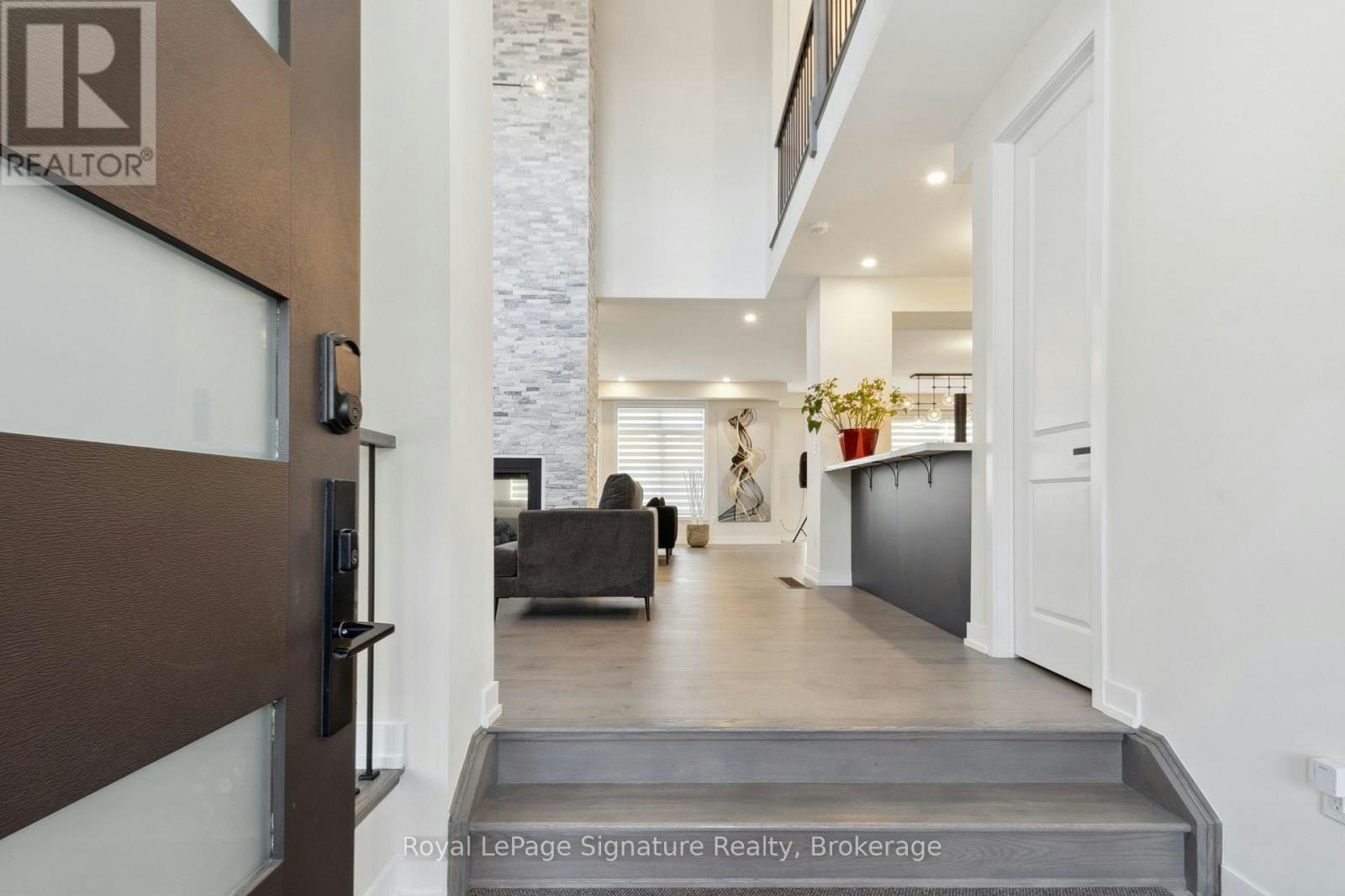 102 Stoneleigh Drive, Blue Mountains, ON, L9Y 5L3 - 2