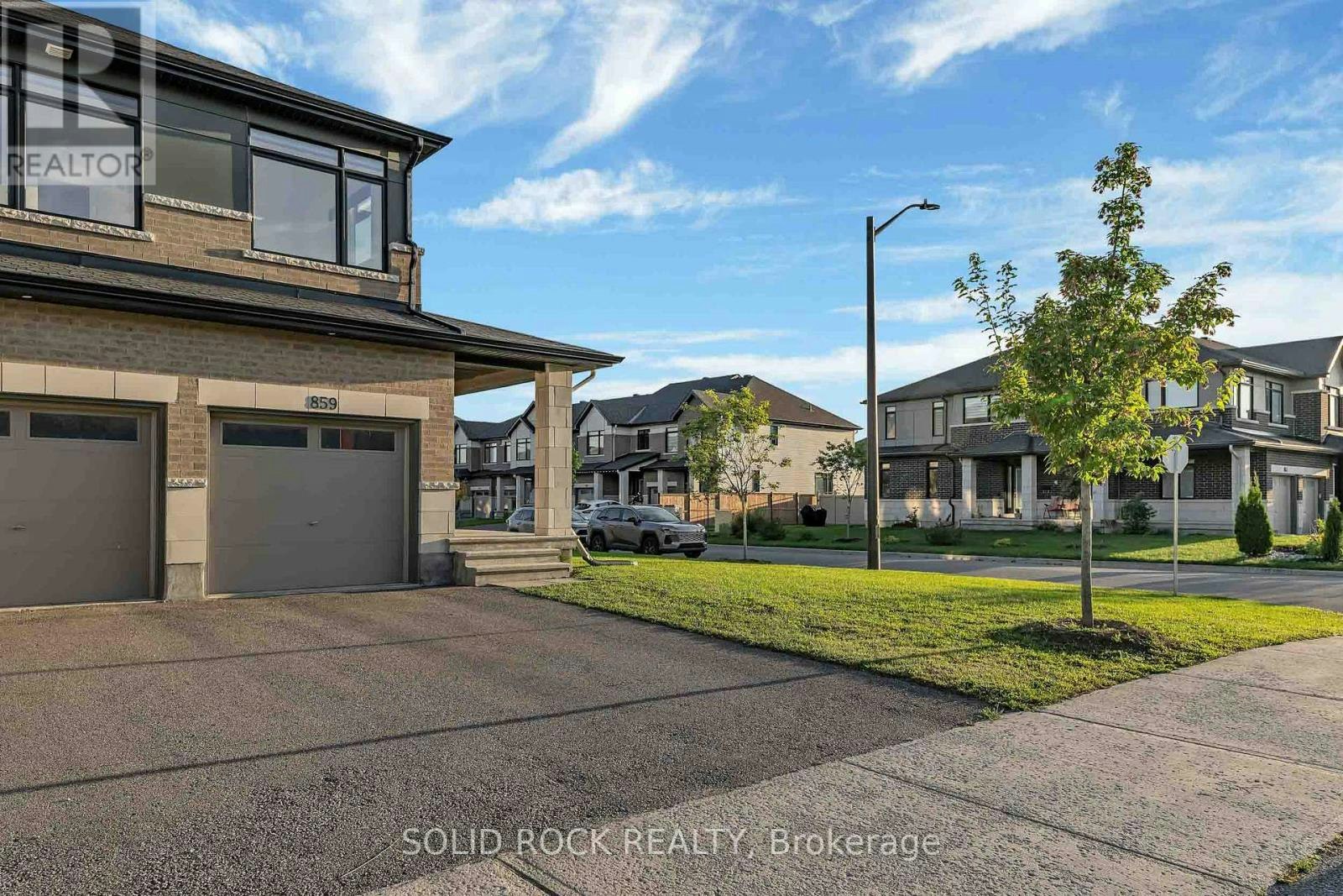 859 Solarium Avenue E, Ottawa, ON, K4M 0H1