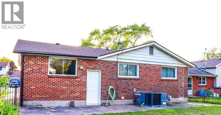 2732 Armstrong Avenue, Windsor, ON, N8T 2G4 - 29