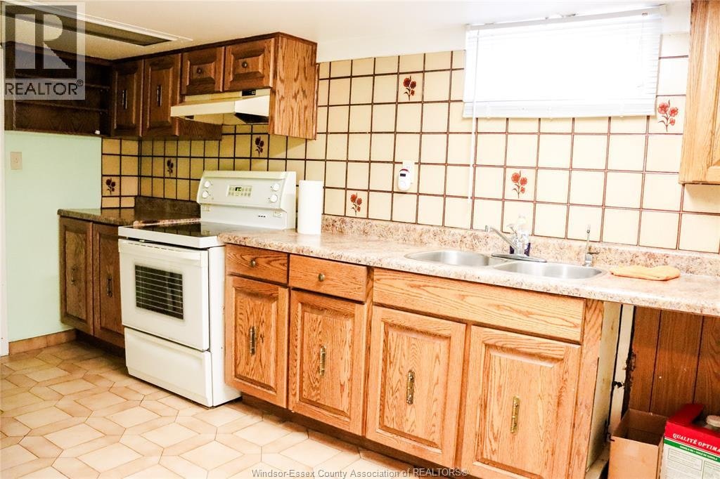 2732 Armstrong Avenue, Windsor, ON, N8T 2G4 - 23