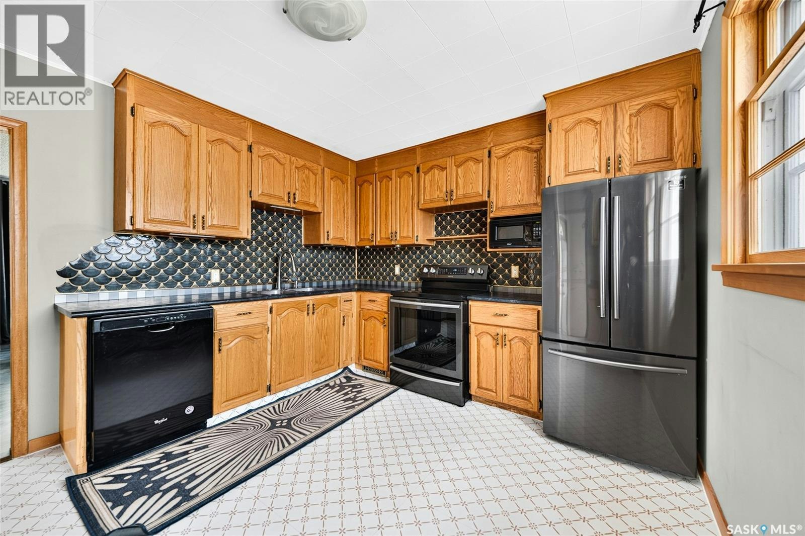345 Mcintyre Street, Regina, SK, S4R 2L9