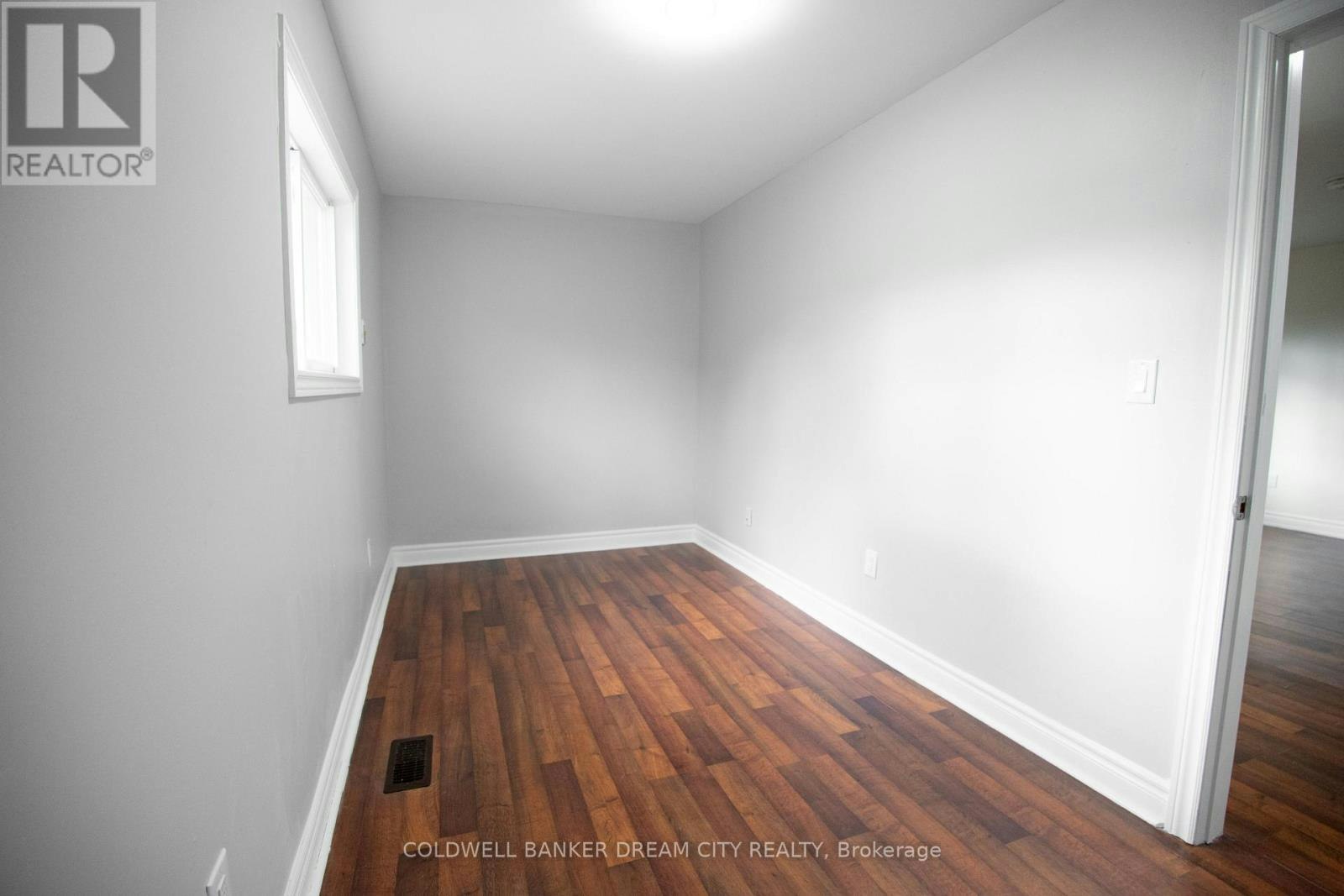 UPPER-22 Elm Grove Avenue, Richmond Hill, ON, L4E 2T1 - 17