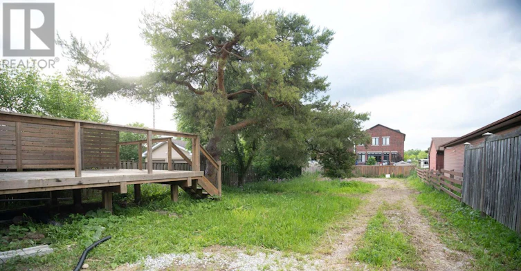 UPPER-22 Elm Grove Avenue, Richmond Hill, ON, L4E 2T1 - 22
