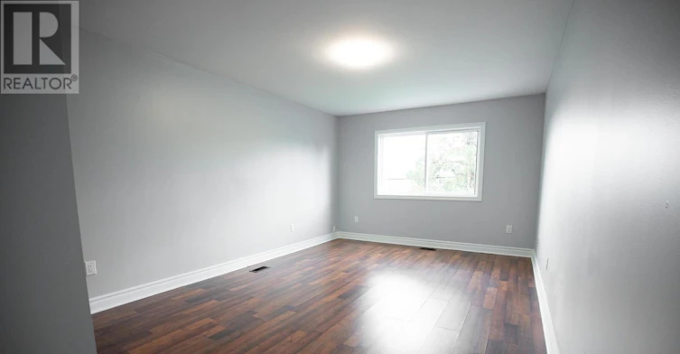 UPPER-22 Elm Grove Avenue, Richmond Hill, ON, L4E 2T1 - 12