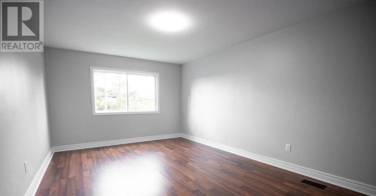 UPPER-22 Elm Grove Avenue, Richmond Hill, ON, L4E 2T1 - 13