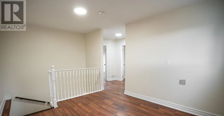 UPPER-22 Elm Grove Avenue, Richmond Hill, ON, L4E 2T1 - 10