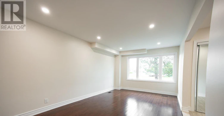 UPPER-22 Elm Grove Avenue, Richmond Hill, ON, L4E 2T1 - 5