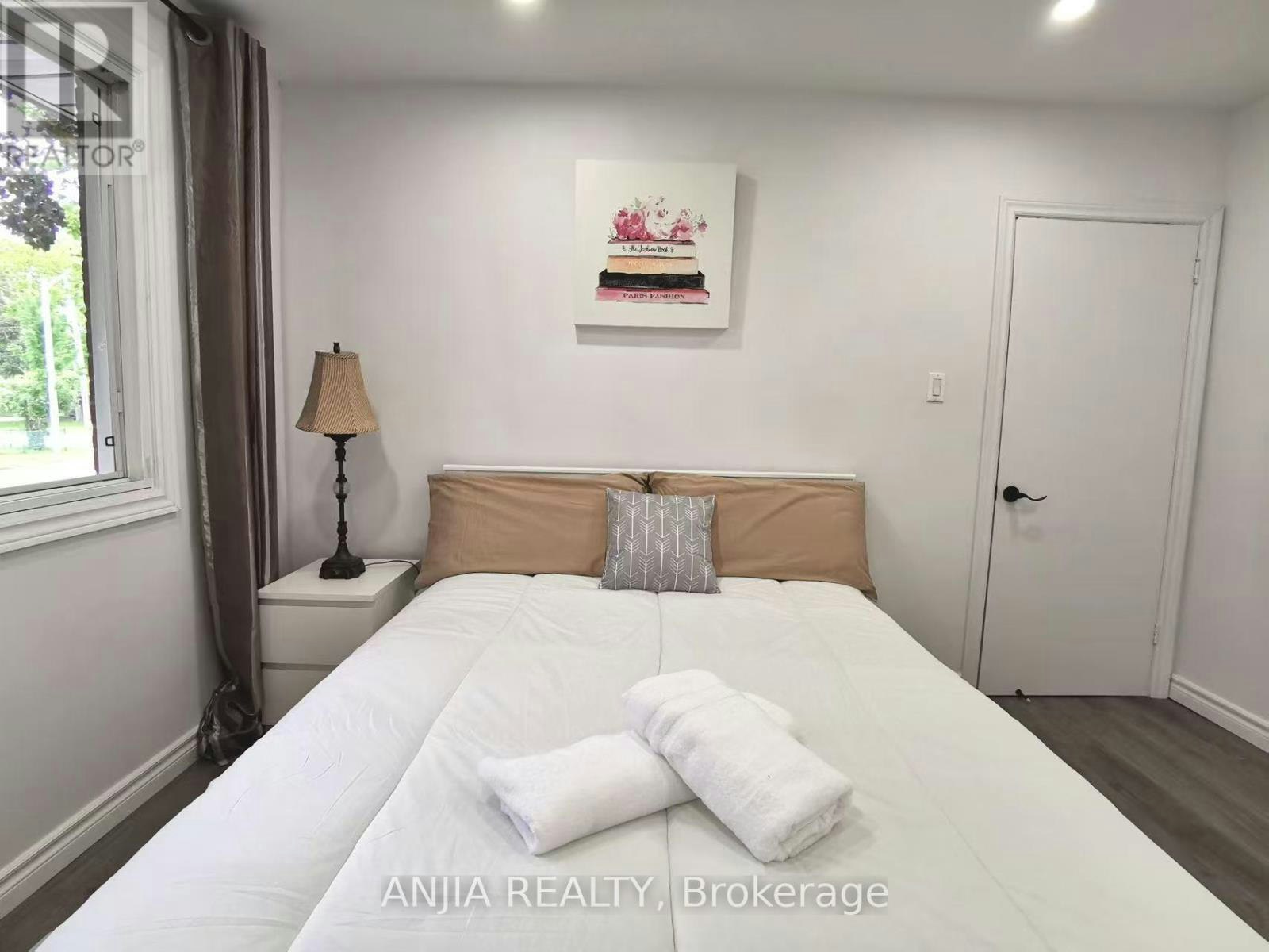 MAIN-442 Bonita Court, Richmond Hill, ON, L4C 3N1 - 12