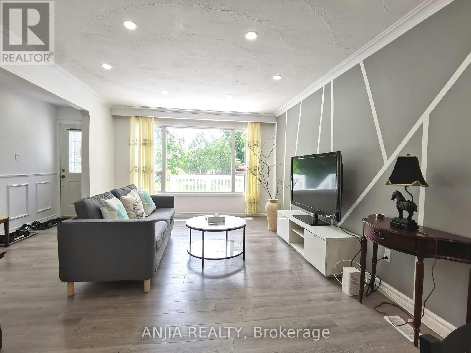 MAIN-442 Bonita Court, Richmond Hill, ON, L4C 3N1 - 4