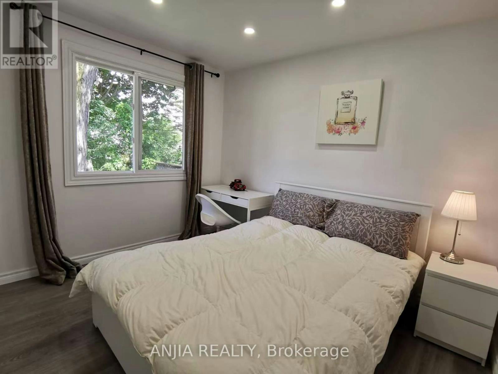 MAIN-442 Bonita Court, Richmond Hill, ON, L4C 3N1 - 18