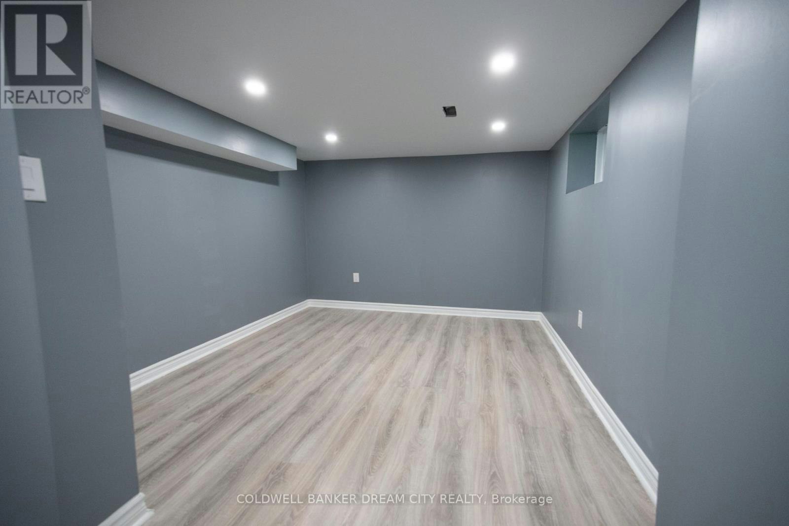 BSMT-22 Elm Grove Avenue, Richmond Hill, ON, L4E 2T1 - 8