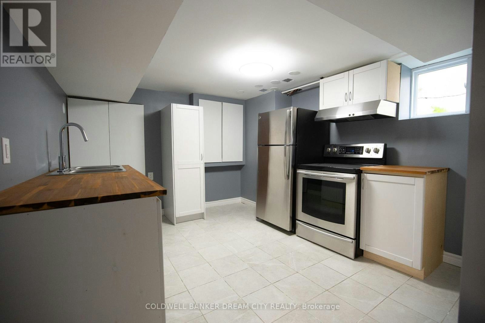 BSMT-22 Elm Grove Avenue, Richmond Hill, ON, L4E 2T1 - 2
