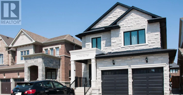 2-22 Deer Pass Road, East Gwillimbury, ON, L9N 0L6