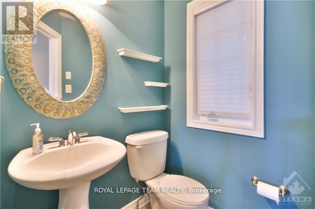 252 Tandalee Crescent, Ottawa, ON, K2M 0A1 - 5