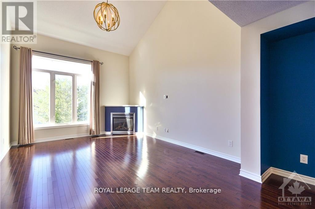 252 Tandalee Crescent, Ottawa, ON, K2M 0A1 - 11