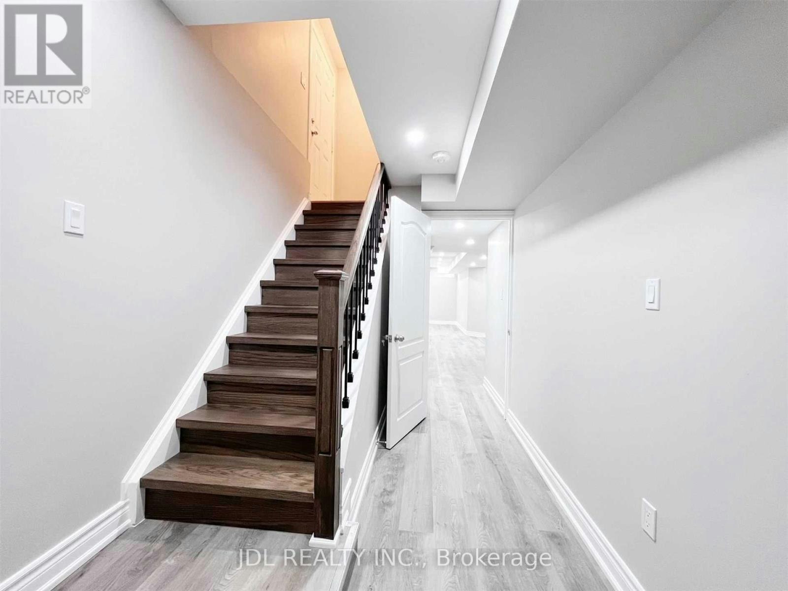 BSMT-43 Portage Avenue, Richmond Hill, ON, L4E 2Z5 3