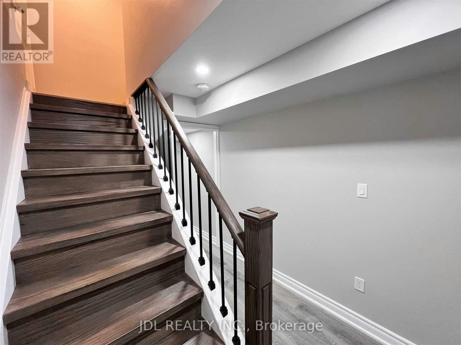 BSMT-43 Portage Avenue, Richmond Hill, ON, L4E 2Z5 2