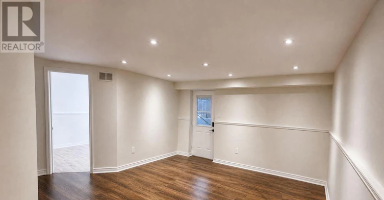 LOWER-54 Leggott Avenue, Barrie, ON, L4N 8A9 - 5