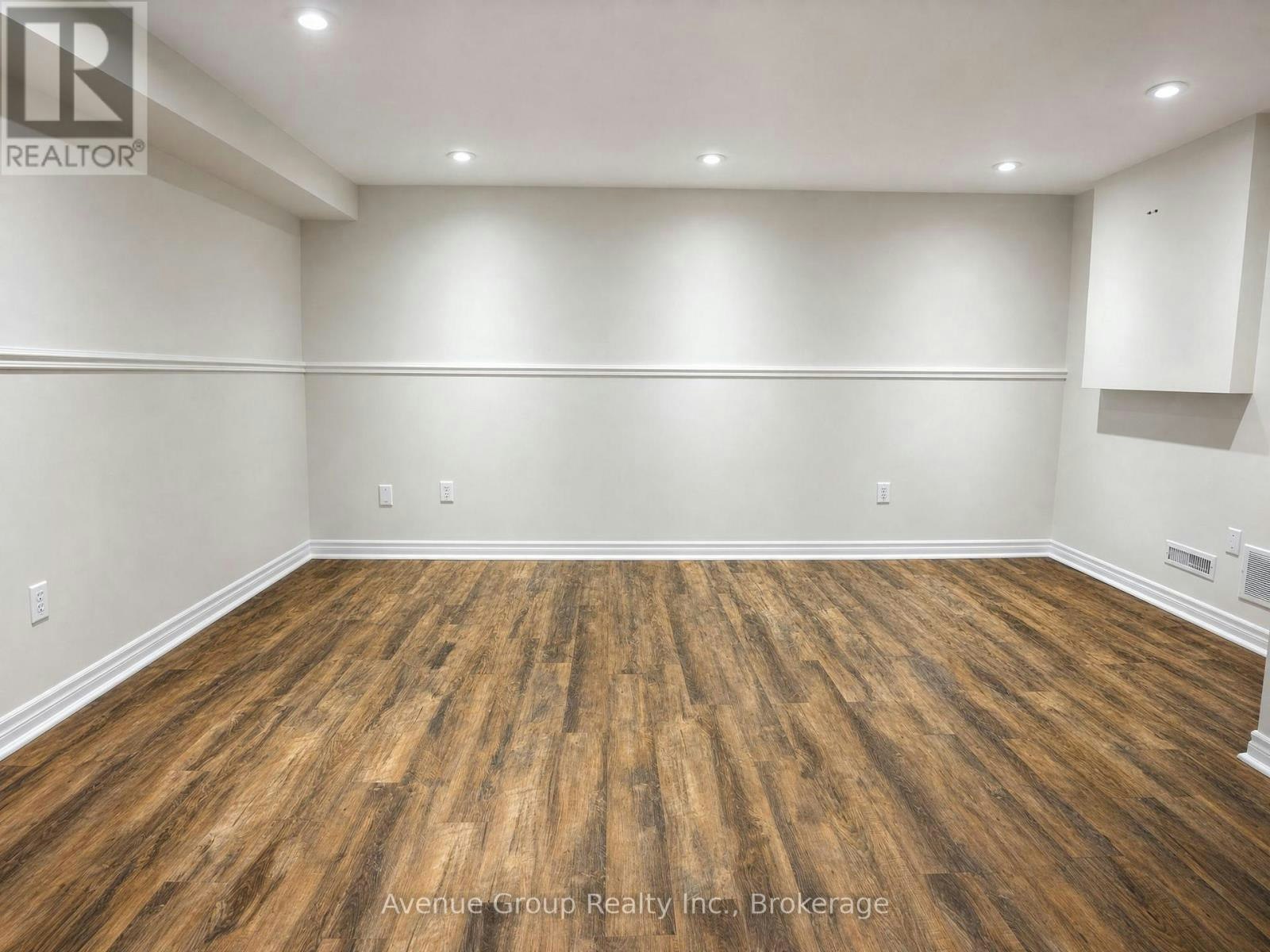 LOWER-54 Leggott Avenue, Barrie, ON, L4N 8A9 - 8