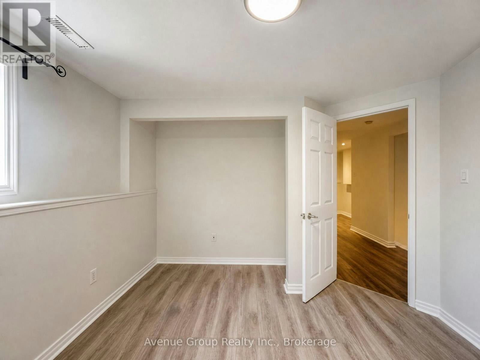 LOWER-54 Leggott Avenue, Barrie, ON, L4N 8A9 - 18