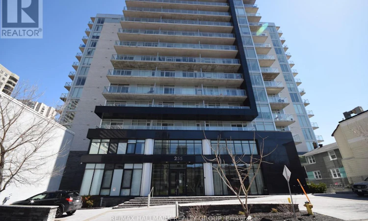 1412-255 Bay Street