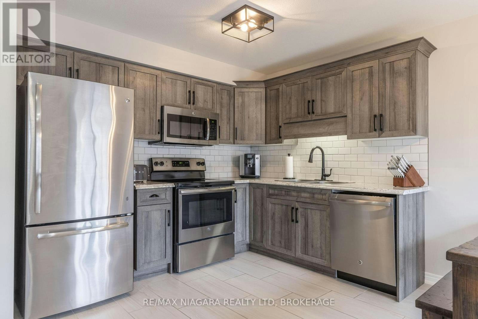 8073 Cole Court, Niagara Falls, ON, L2G 0H8 - 5