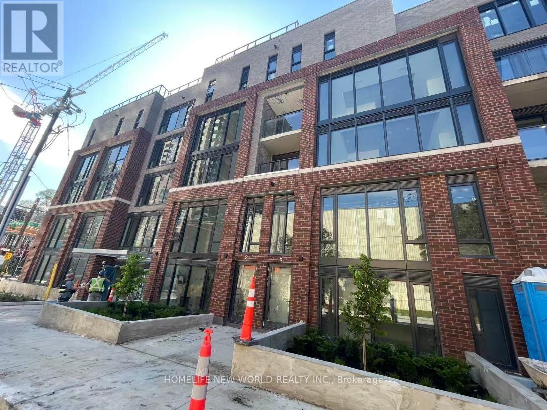 102-1 Vine Avenue, Toronto, ON, M6P 0C8