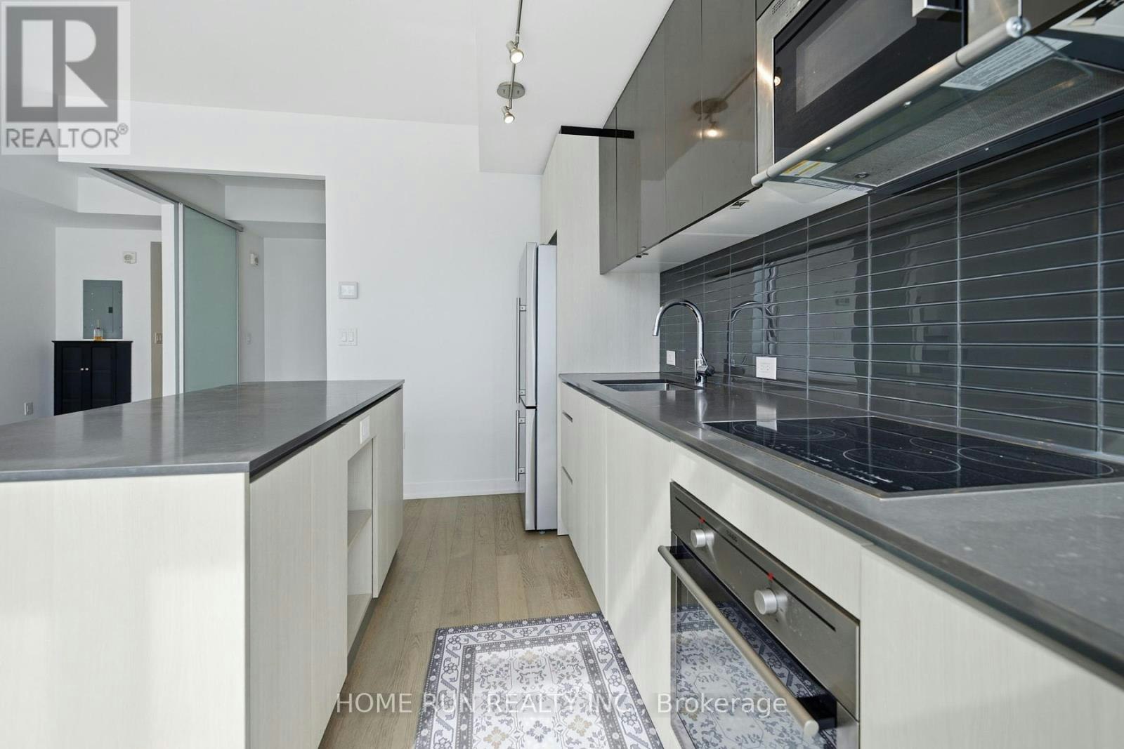 1007-199 Slater Street, Ottawa, ON, K1P 0C8 - 16