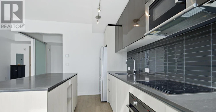 1007-199 Slater Street, Ottawa, ON, K1P 0C8 - 16