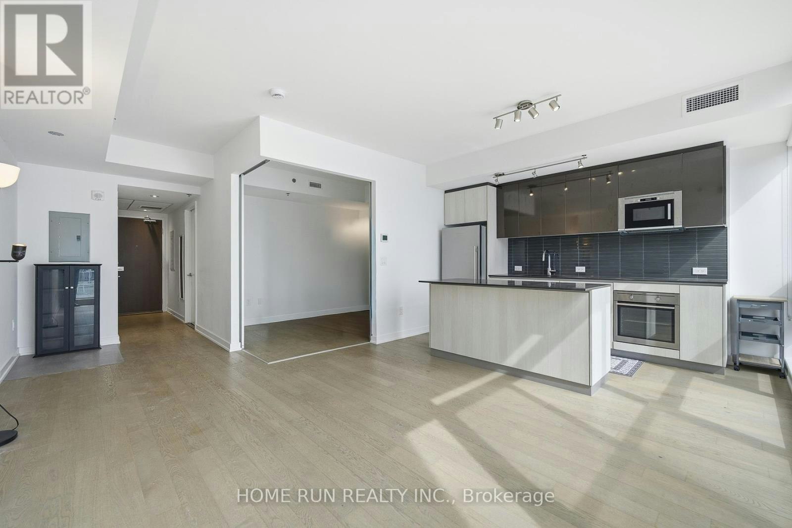 1007-199 Slater Street, Ottawa, ON, K1P 0C8 - 11