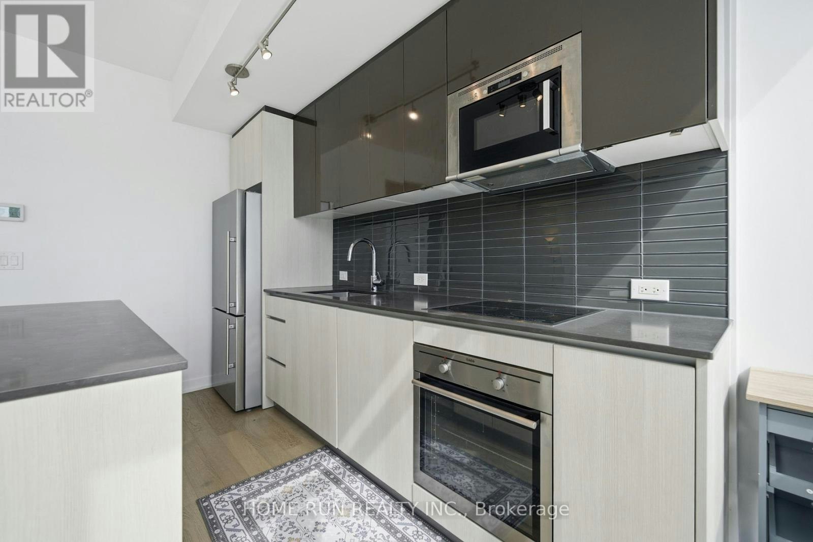 1007-199 Slater Street, Ottawa, ON, K1P 0C8 - 17