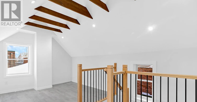 2-28 Florence Street, Ottawa, ON, K2P 0W7 - 4