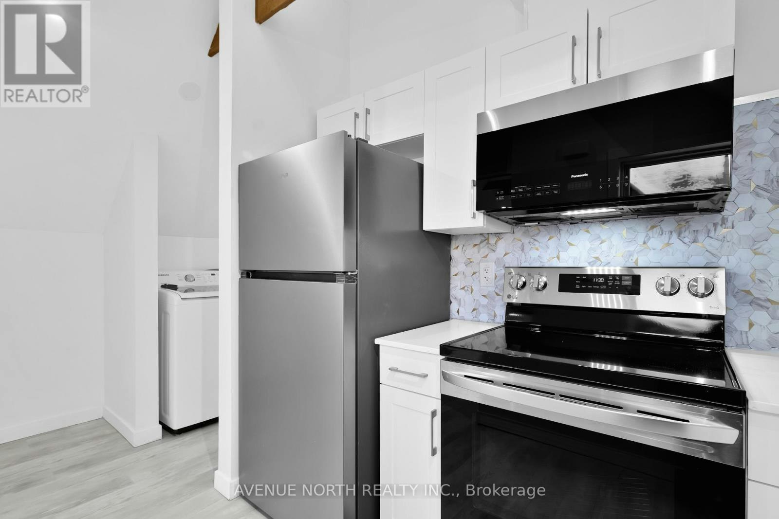 2-28 Florence Street, Ottawa, ON, K2P 0W7 - 8
