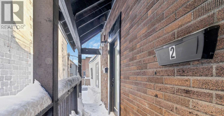 2-28 Florence Street, Ottawa, ON, K2P 0W7