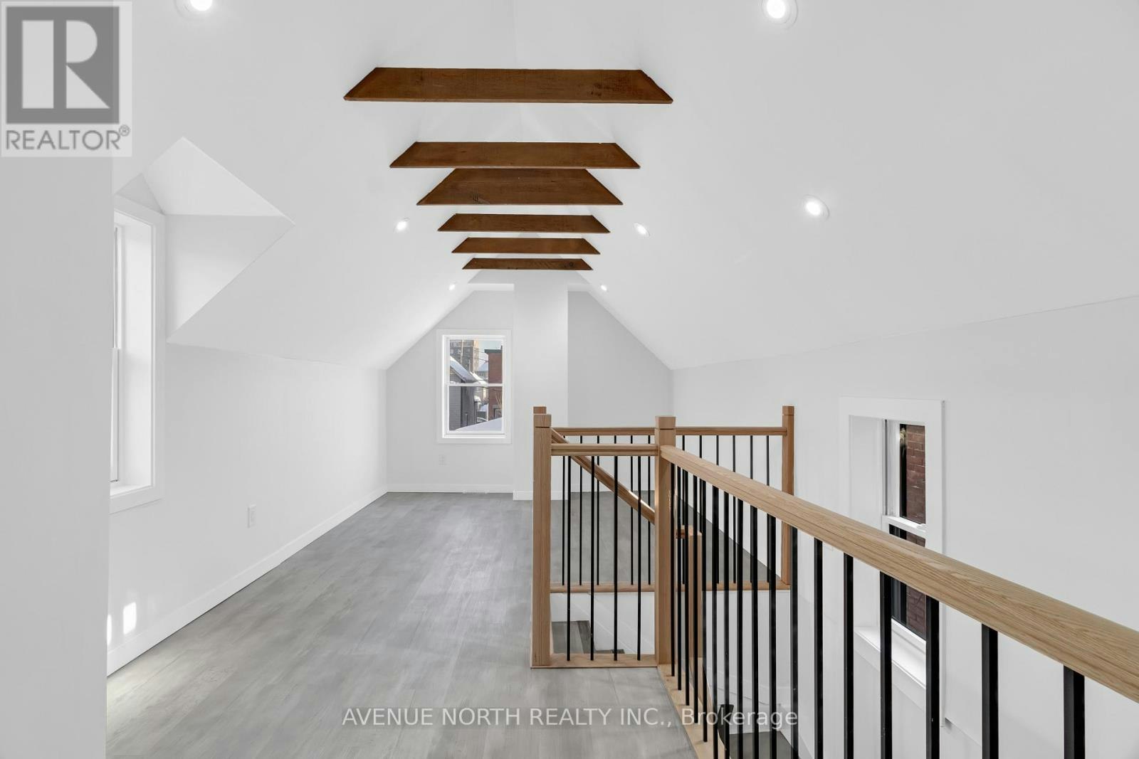2-28 Florence Street, Ottawa, ON, K2P 0W7 - 5