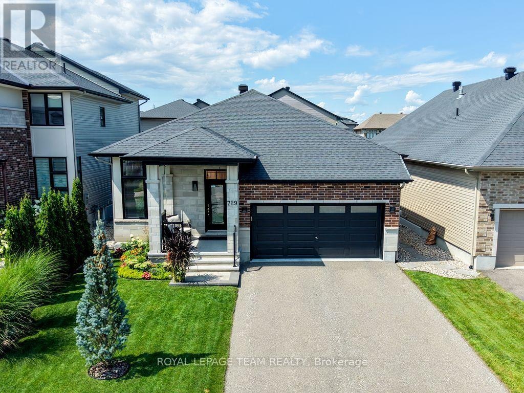 729 Carnelian Crescent, Ottawa, ON, K1X 0A9