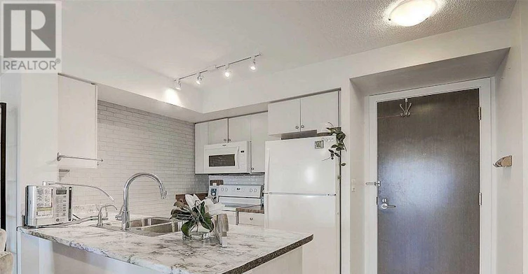 1111-1346 Danforth Road, Toronto, ON, M1J 0A9 - 2