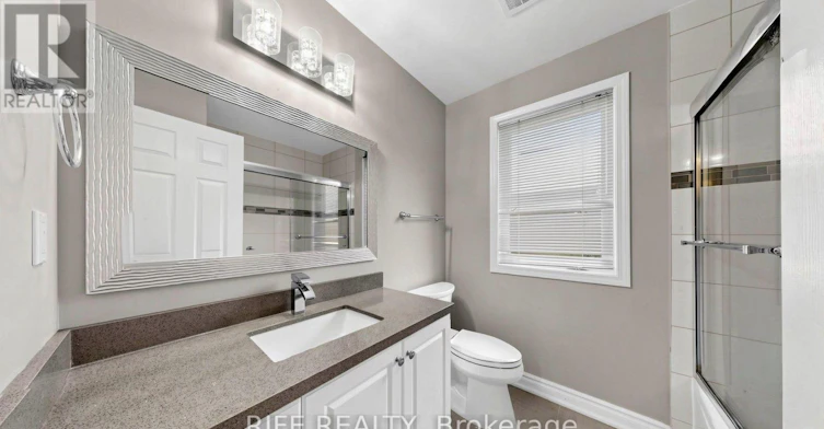 100 Castlemore Avenue, Markham, ON, L6C 2N5 - 28
