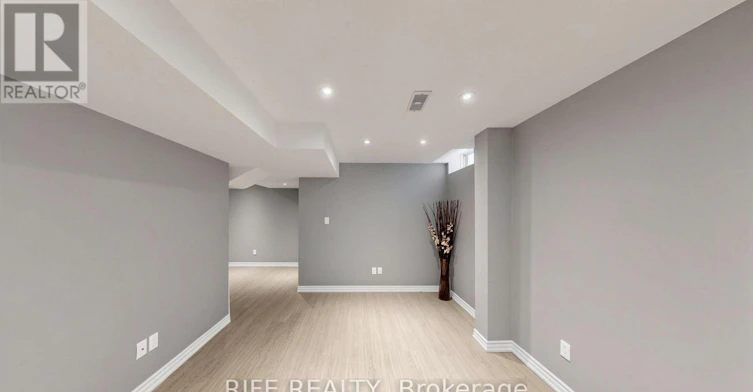 100 Castlemore Avenue, Markham, ON, L6C 2N5 - 36