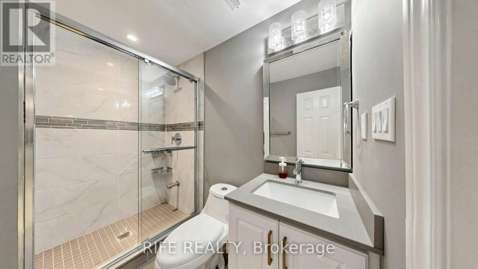 100 Castlemore Avenue, Markham, ON, L6C 2N5 - 38