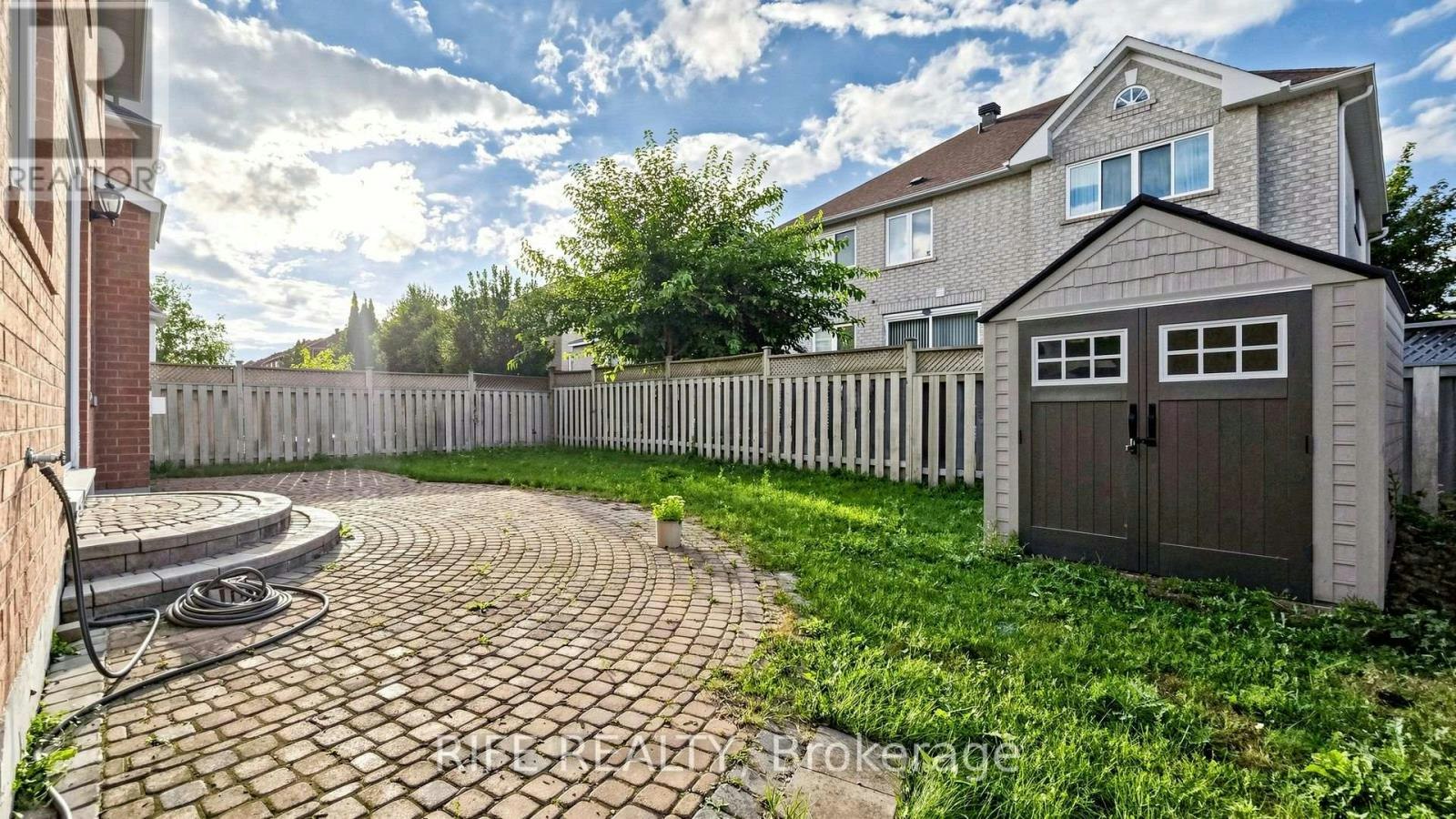 100 Castlemore Avenue, Markham, ON, L6C 2N5 - 39