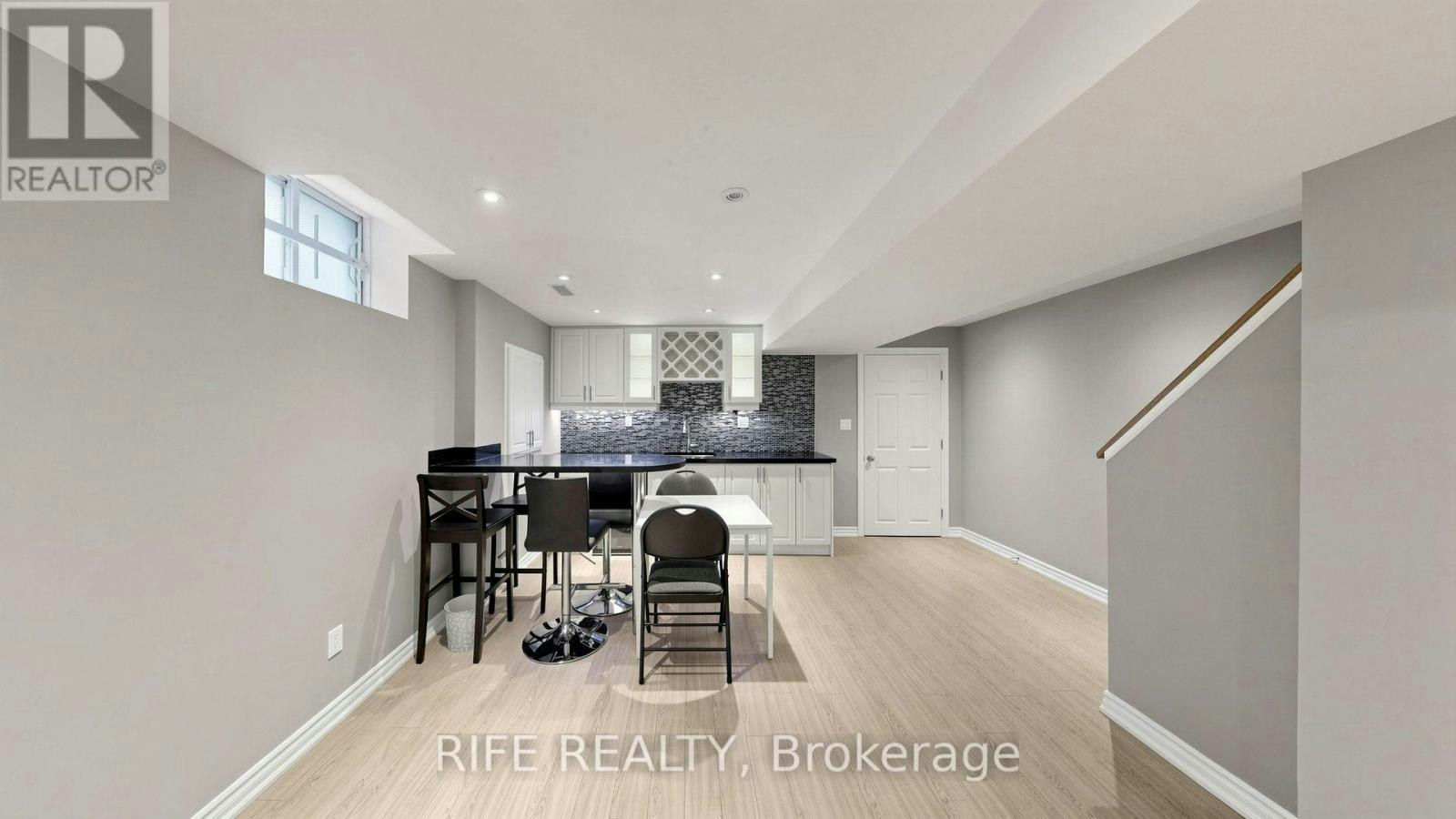 100 Castlemore Avenue, Markham, ON, L6C 2N5 - 30