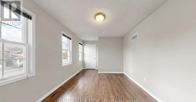 100 Castlemore Avenue, Markham, ON, L6C 2N5 - 27