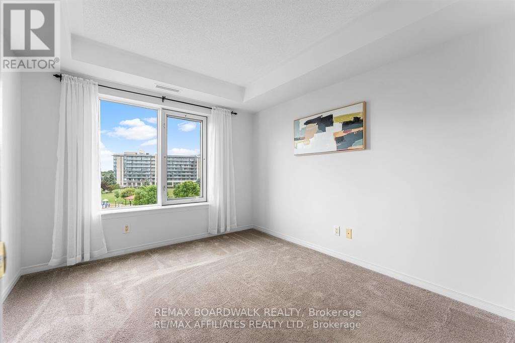 5S-310 Central Park Drive, Ottawa, ON, K2C 4G4 - 12