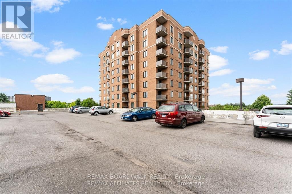 5S-310 Central Park Drive, Ottawa, ON, K2C 4G4 - 25