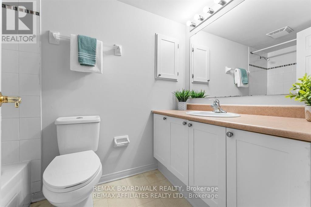 5S-310 Central Park Drive, Ottawa, ON, K2C 4G4 - 16
