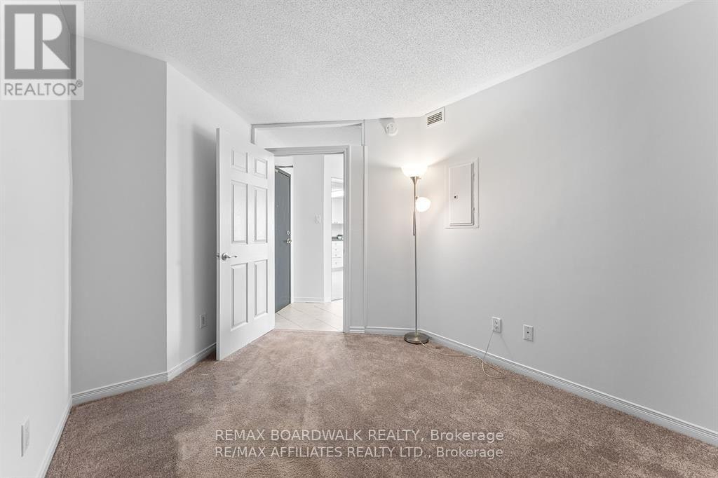 5S-310 Central Park Drive, Ottawa, ON, K2C 4G4 - 15