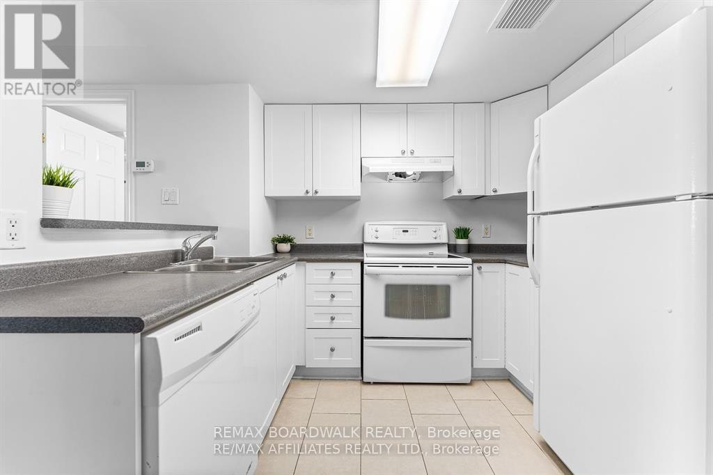 5S-310 Central Park Drive, Ottawa, ON, K2C 4G4 - 7