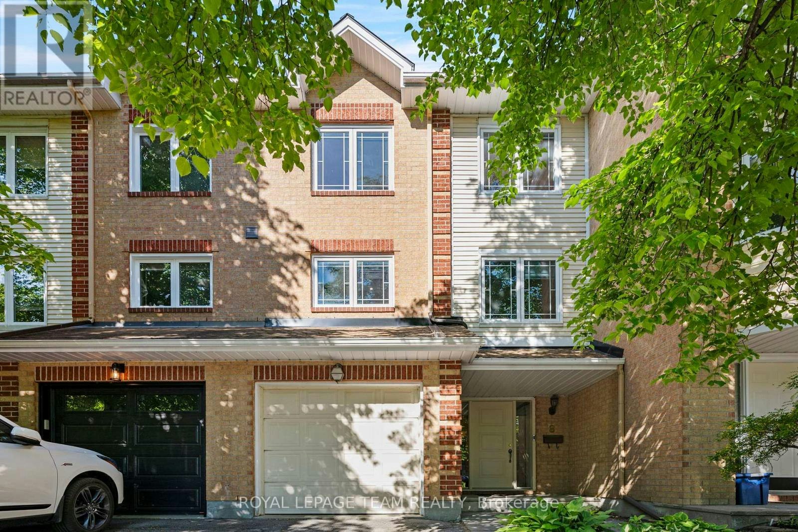 8 Mannington Court, Ottawa, ON, K2J 4A1