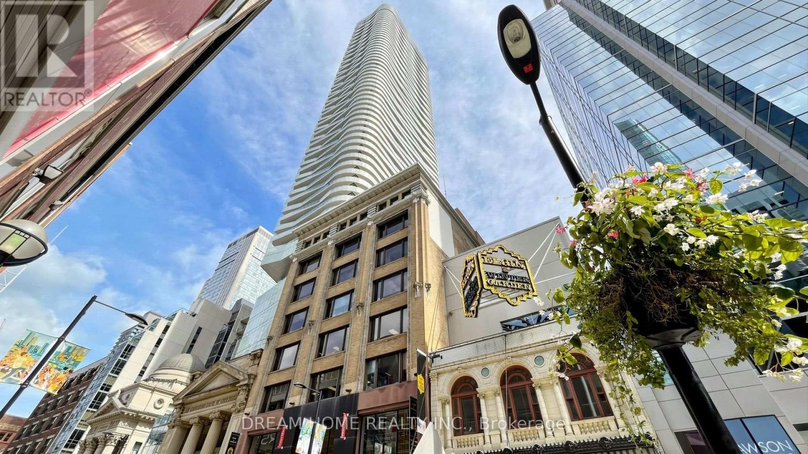 1701-197 Yonge St Street, Toronto, ON, M5B 0C1